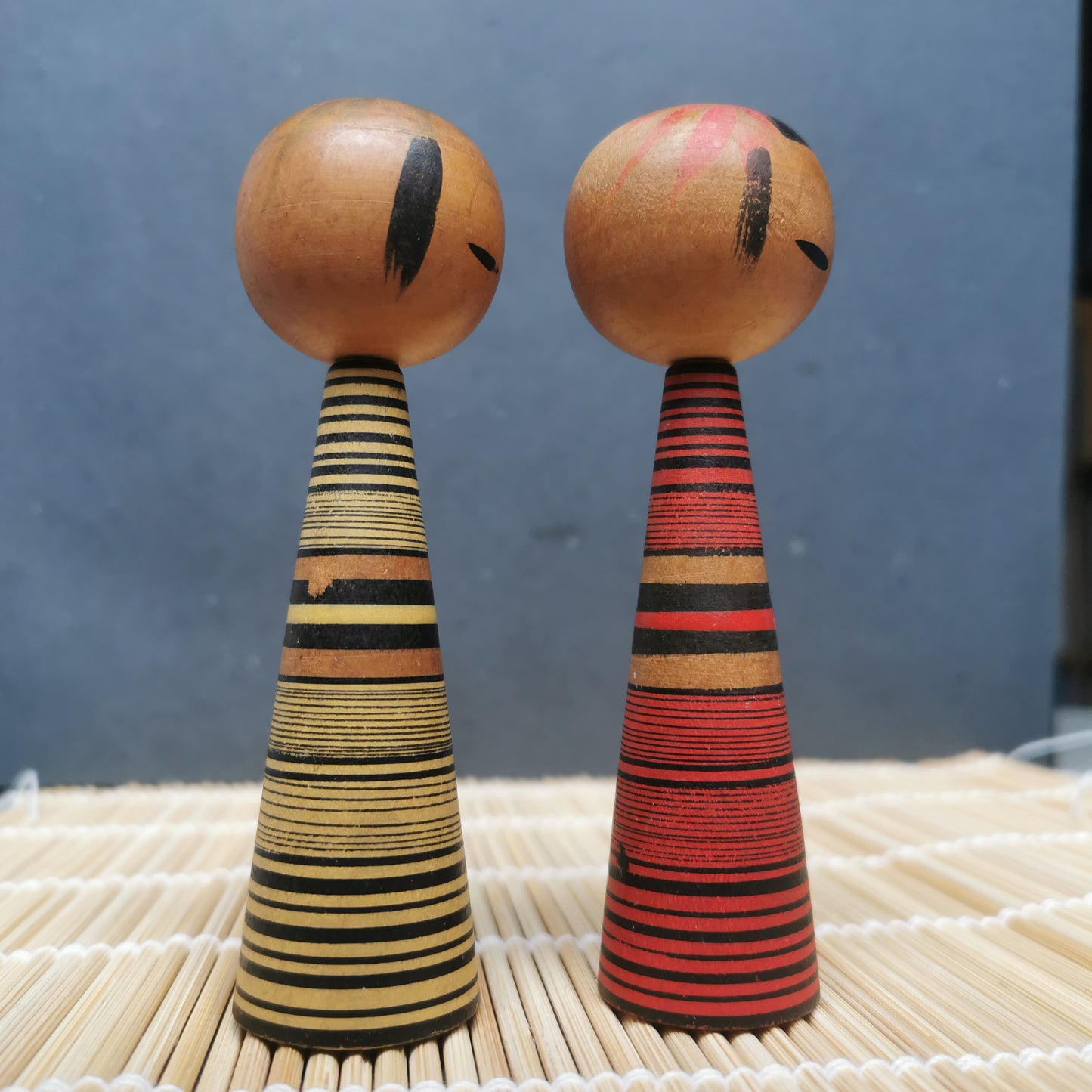 Poupée Kokeshi miniature créative vintage, poupées en bois souvenir.