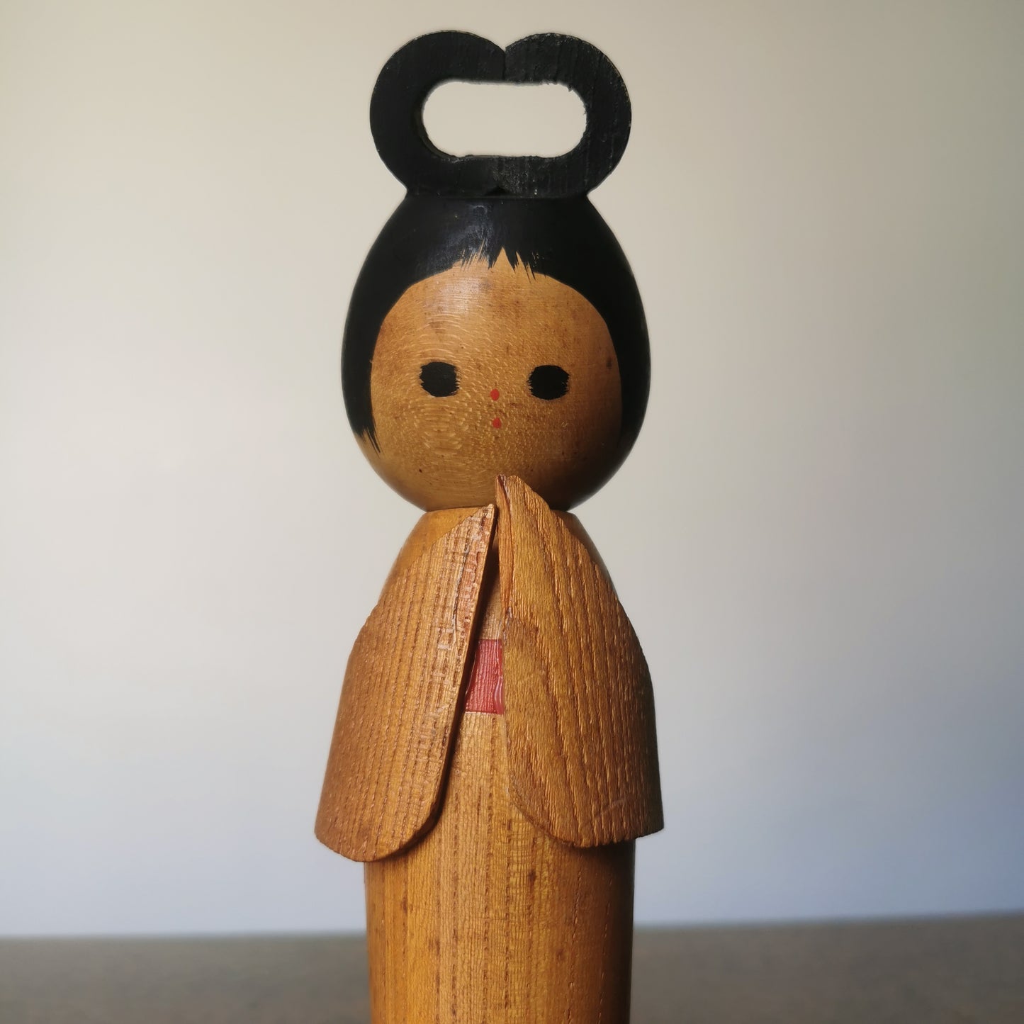 Poupée Kokeshi Créative Sosaku par Riyoichi Funayama - Charmante Décoration Intérieure