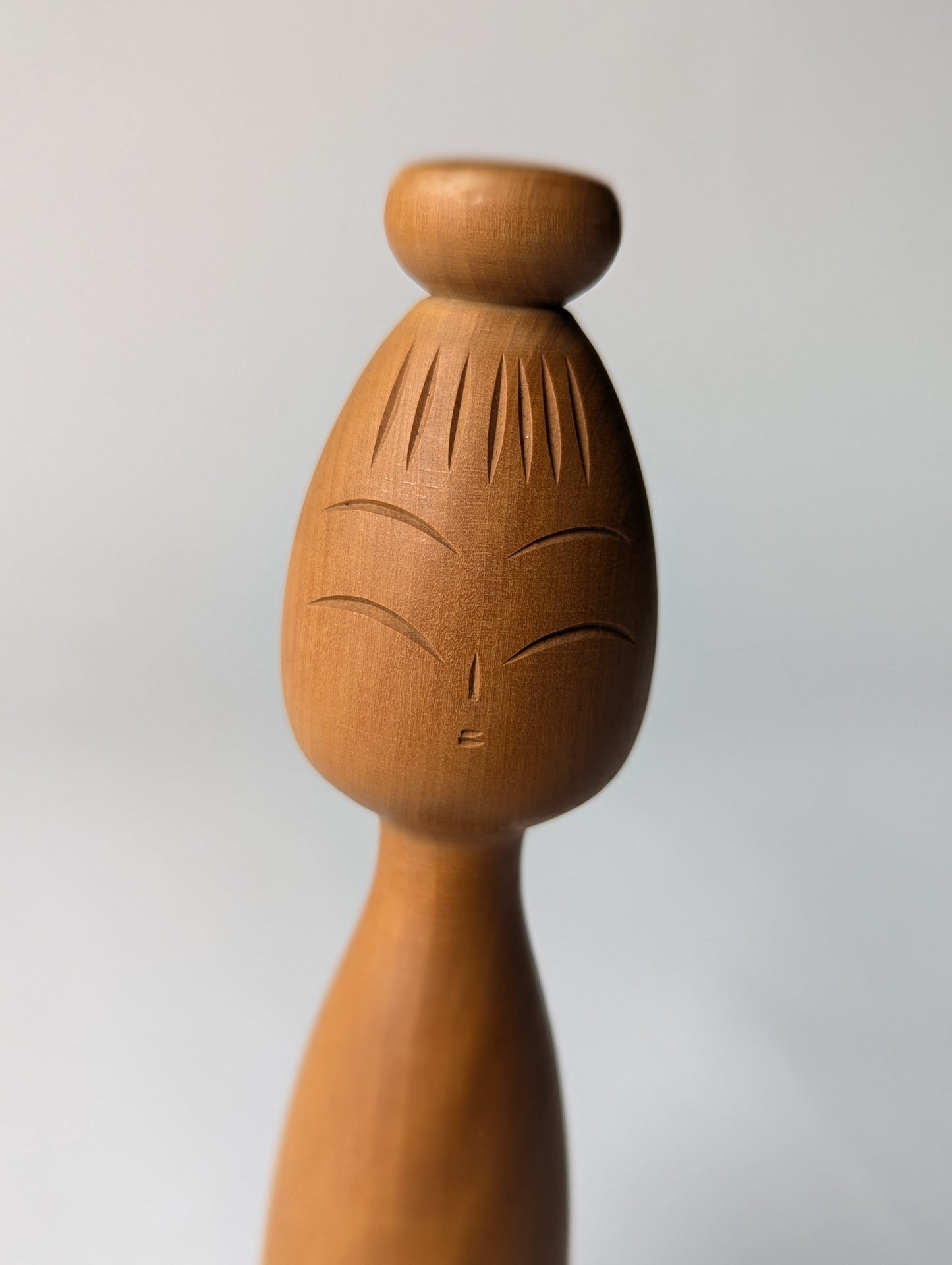 Kokeshi traditionnelle de Miyakejima - Un souvenir authentique du Japon