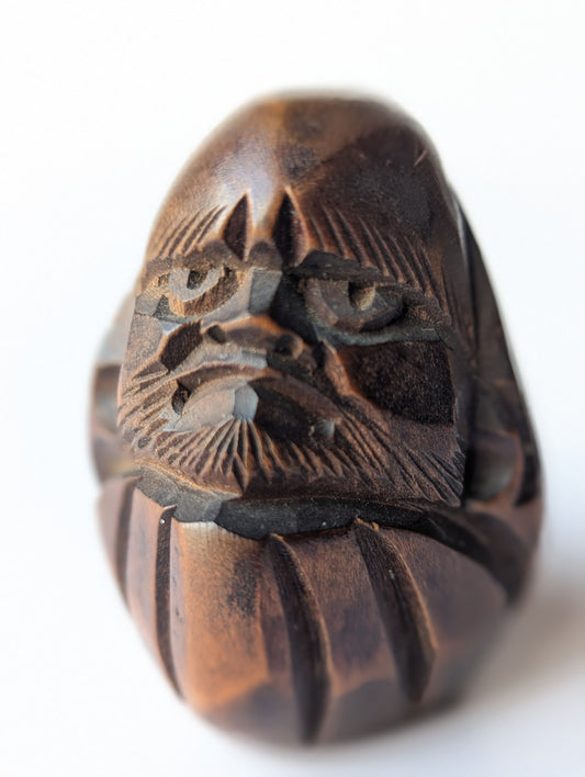 Daruma, sculpture en bois, art folklorique du Japon