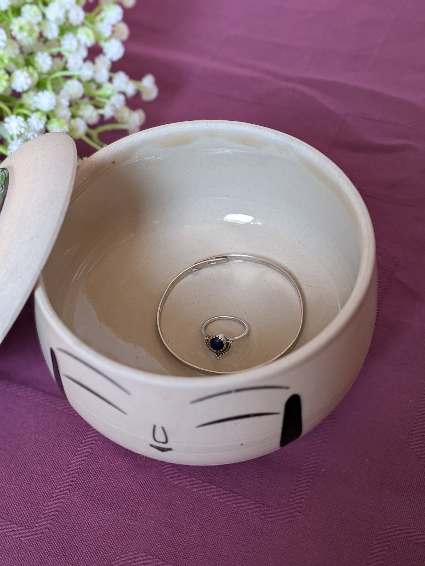 Boîte en Céramique inspiration "Kokeshi" - Artisanat Minimaliste