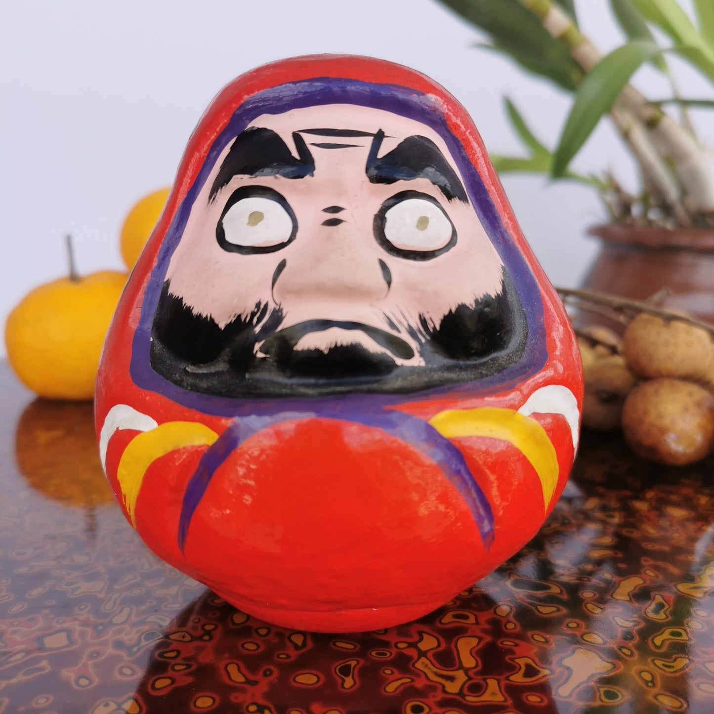 Jouet décoratif rare Daruma, cadeau porte-bonheur japonais.