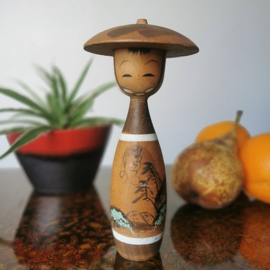 Poupée Kokeshi avec Chapeau - Souvenir Vintage Showa Japonais