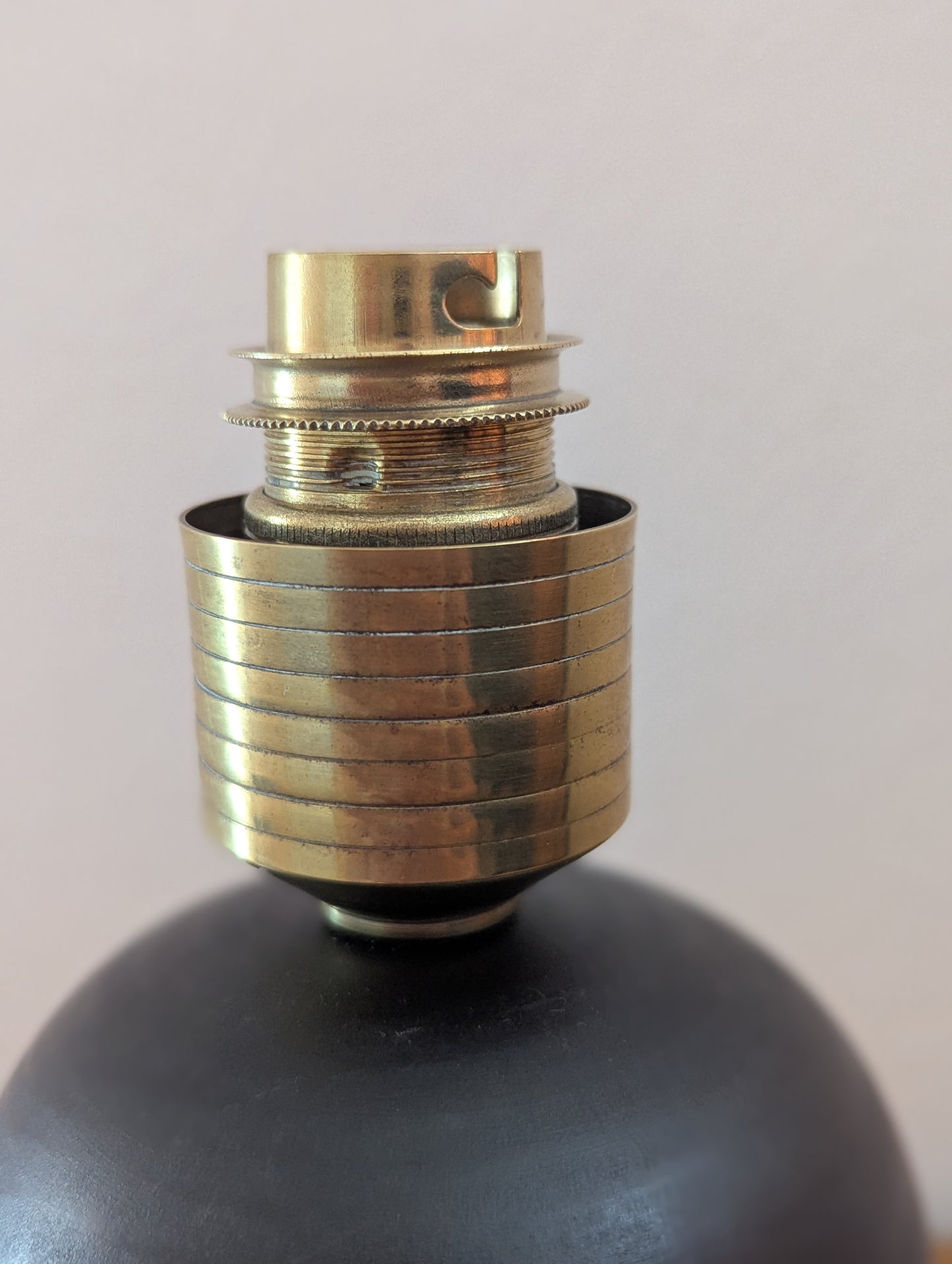 Lampe artisanale vintage avec Kokeshi japonaise de Gunma (signée Sansaku Sekiguchi)