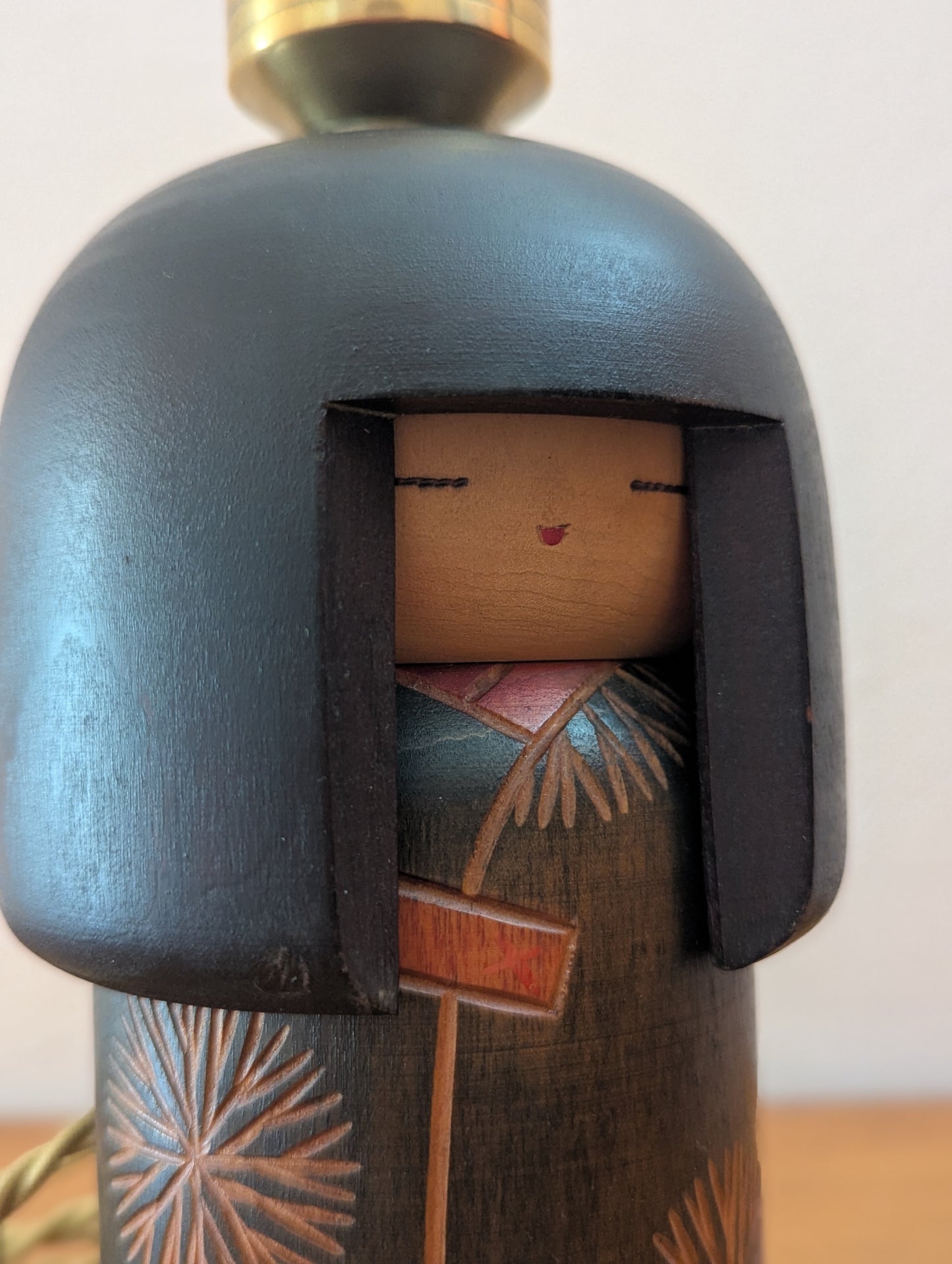 Lampe artisanale vintage avec Kokeshi japonaise de Gunma (signée Sansaku Sekiguchi)